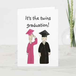 Es la tarjeta de graduación de gemelos