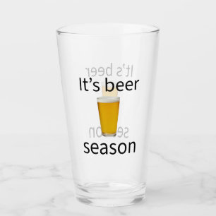Es la temporada de cerveza divertida amante de la 