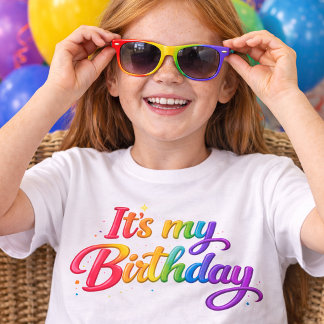 Es mi cumpleaños camiseta arcoíris de varios color