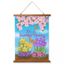 Es un hermoso tapiz de paredes de madera maciza