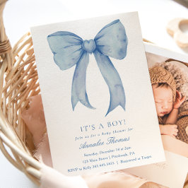 Es una invitación de Baby Shower de Boy Blue Bow