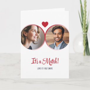 Es una tarjeta de Día de San Valentín personalizad