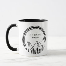 Es una taza de café hermosa de la mañana