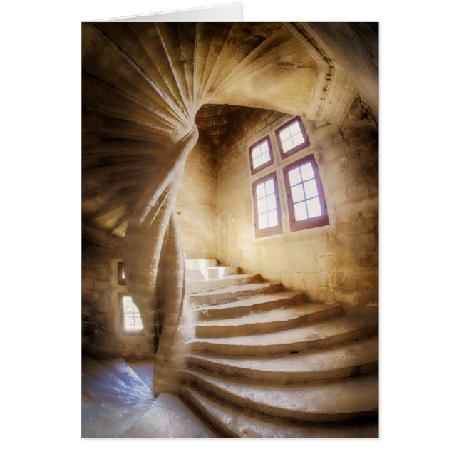 Escalera en espiral beige, Francia (Frente)