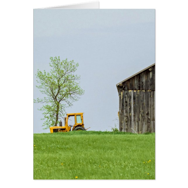 Escena De Barn Con Tractor-Vertical (Frente)