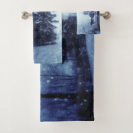 Escena de invierno del bosque mágico iluminado por