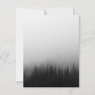 Escena de paisaje natural forestal Foggy Mystical