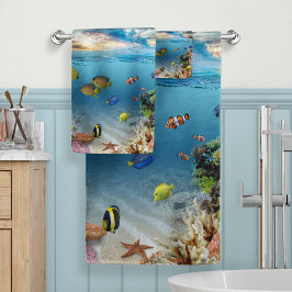 Escenario submarino del océano de peces tropicales