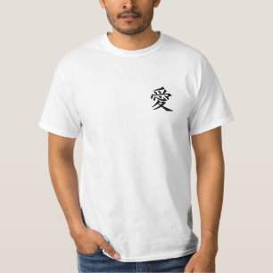 Escritura japonesa de camisetas