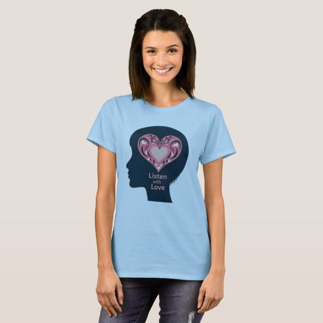 Escucha con la camiseta de amor (Anverso completo)