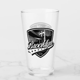 Escudo de Brooklyn con diseño Swoosh