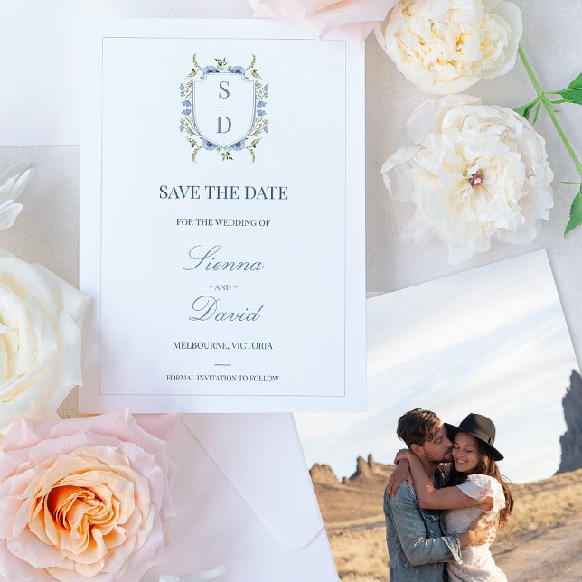 Escudo Monograma Flores Silvestres Azules Guardar  (Blue Green Floral Monogram Crest Save The Date Wedding Dusty Blue Wildflowers Couples Photo Delicate)