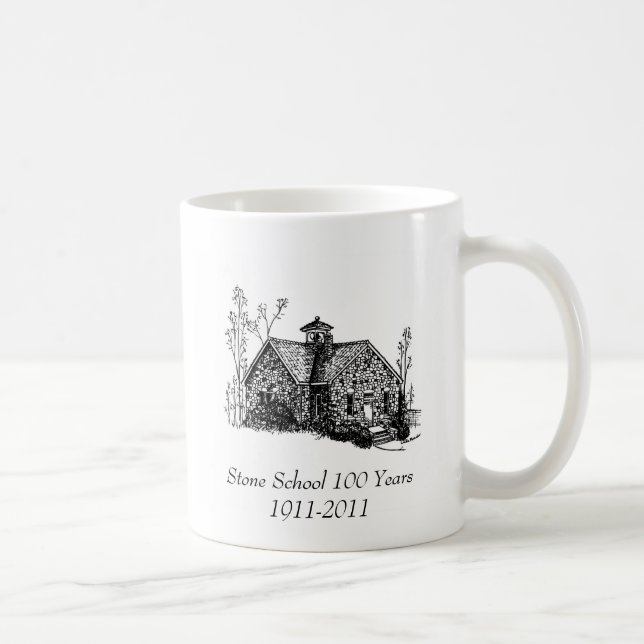 Escuela de piedra 100 años de taza (Derecha)