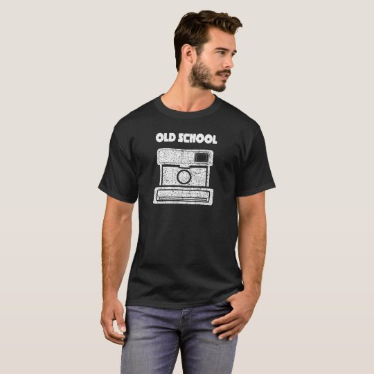 Escuela vieja de la camiseta vieja de la cámara