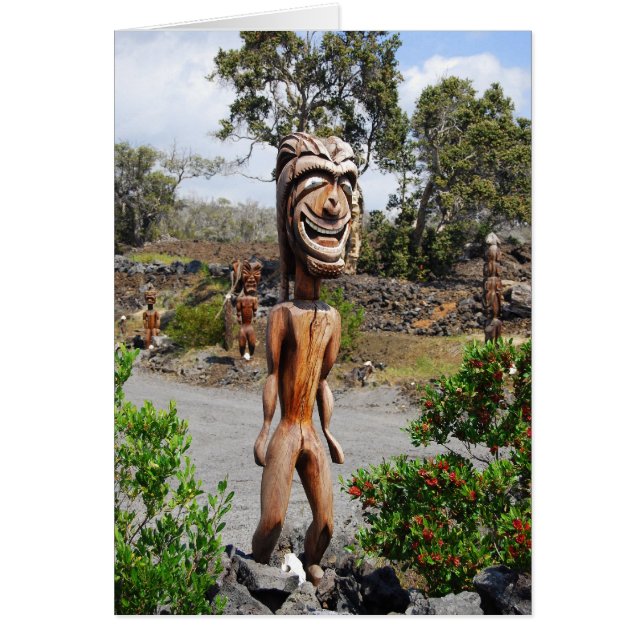 Escultura de Ki'i hawaiano riendo (Frente)
