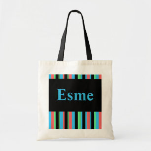 Esme Bonito con la bolsa de tocador rayada