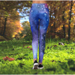 Espacio Galaxy Blue Purple Yoga Leggings<br><div class="desc">Galaxy Space Blue Purple Yoga Leggings Hermosas leggings de galaxia con diseño de galaxia azul bonito y púrpura con noche estrellada. Genial para la gente que ama las estrellas y el espacio.</div>
