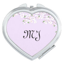 Flores delicadas con iniciales
