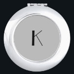 Espejo Compacto Monograma inicial elegante Minimalista gris negro<br><div class="desc">Un regalo para ella. Un espejo compacto monogramado inicial que es elegante en su sencillez. Plata,  o plato plateado,  Gris y Negro. Cambie el inicial para personalizar para su destinatario.</div>