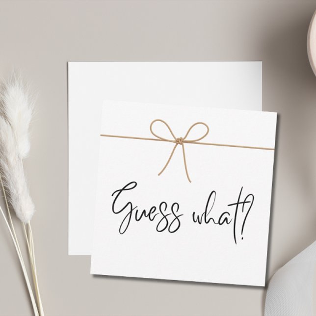 Esperamos Invitación Minimalista de embarazo (Guess what? Pregnancy Announcement)