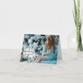 Esperándote, Chica sentado por árbol de Navidad