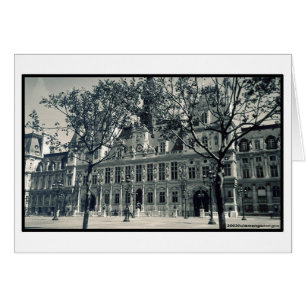 Esperándote... en el Hôtel de Ville.