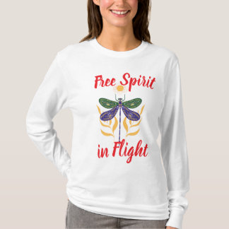 Espíritu libre en la camiseta de las mujeres volan