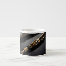 Taza de café con arte de pluma estilográfica de lu