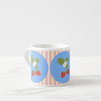 Espresso Taza de Fruta de Fresa con Rayas Rosadas y Crema