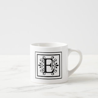 Espresso Taza del café express del monograma de la letra E
