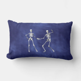 Esqueletos bailando en almohada lumbar de niebla m