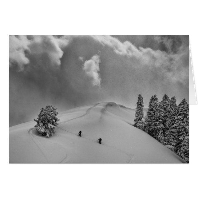 Esquiadores de travesía en nieve fresca (Anverso (Horizontal))
