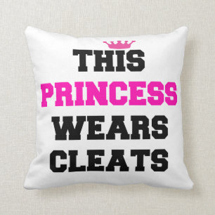 Esta princesa lleva la almohada de tiro de los