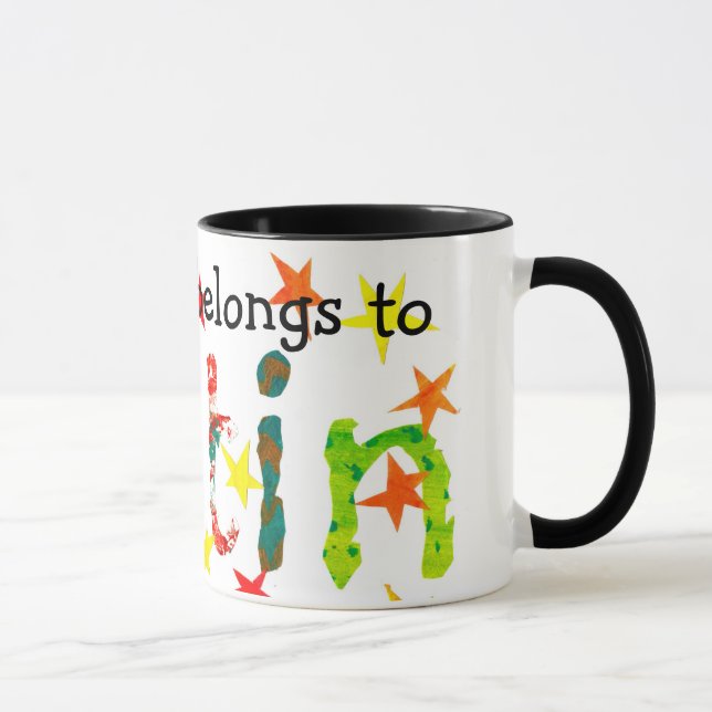 'Esta taza pertenece a Justin' Ringer Mug (Derecha)
