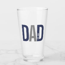 Establecimiento de un padre moderno con personalid