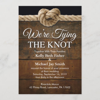Estamos atando la invitación a la boda del nudo