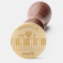 Teclado de piano con corazón tema musical