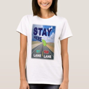 Estancia en su camiseta del carril