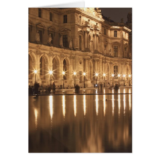 Estanque reflectante en el Louvre, París, Francia (Frente)