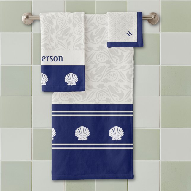 Estanques náuticos en el juego de toallas de baño  (Subido por el creador)