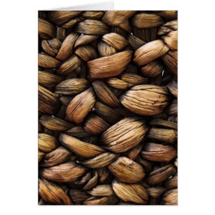 Estantes de nuez marrón