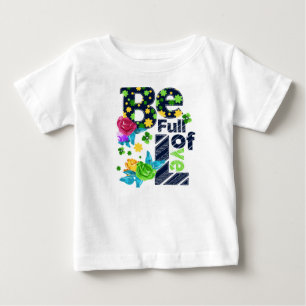 Estar lleno de camisetas de niños con amor