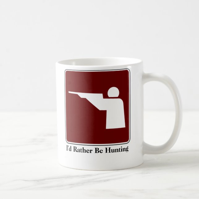 Estaría cazando bastante la taza de café (Derecha)