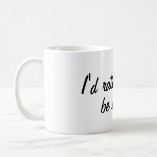 Estaría navegando bastante la taza de café