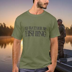 Estaría pescando bastante la camiseta para los