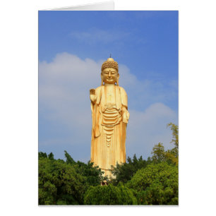 Estatua de Buda Dorado, mano levantada, árboles
