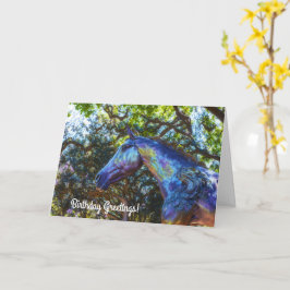 Estatua de caballo de bonito en una tarjeta de per