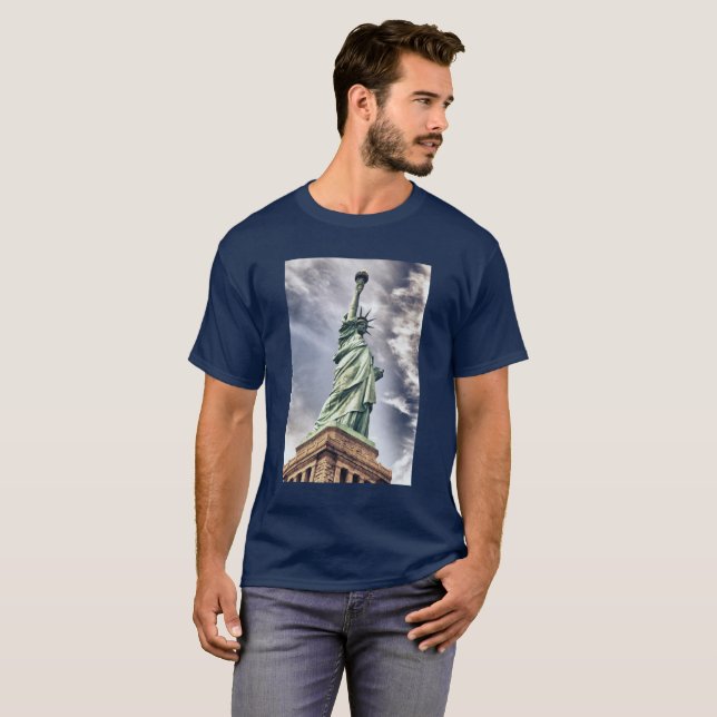 Estatua de camisetas de la Libertad y chaquetas (Anverso completo)