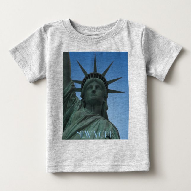 Estatua de la camiseta del bebé en Nueva York (Anverso)