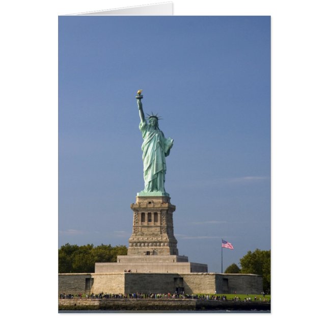 Estatua de la libertad en la isla de la libertad e (Frente)